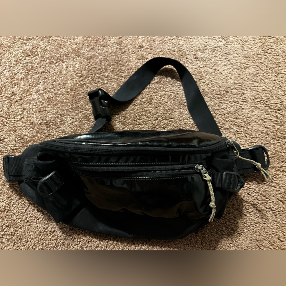 Patagonia Blackhole fanny pack 5 L.